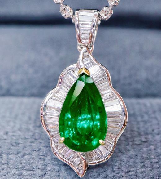 1.2ct 祖母绿吊坠 商品图3