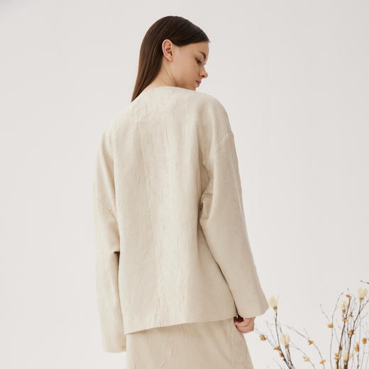 谜底特色中长款外套2024秋季新品慵懒风大廓形外套长袖243MW1213 商品图2