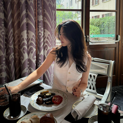 ROMI STUDIO “自我轮廓” 100亚麻肌理纹路后收腰修身马甲43129014 商品图2