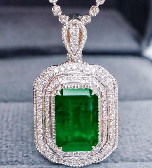 3.58ct 祖母绿吊坠 商品图3