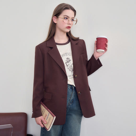 西遇咖色西装外套女新款宽松翻领垫肩正装休闲西服D3342232 商品图4