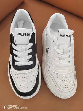 木林森秋季加厚超轻底经典女式板鞋