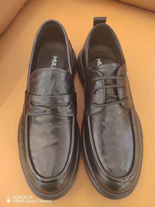 木林森秋季商务自然抓皱休闲厚底圆头皮鞋 商品图3