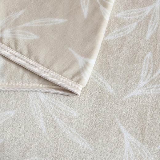 【自营】当季新品 博洋宝贝 素雅简映竹叶印花盖毯 BYTZ314-150 商品图2