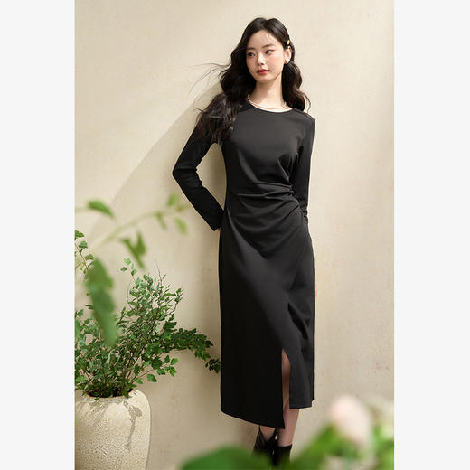 简约高级感开叉针织裙女秋季气质通勤褶皱收腰长袖连衣裙V3342208 商品图0