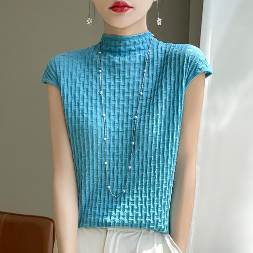 QHJY-JY1188夏季冰丝无袖针织背心半高领纯色修身显瘦上衣立体压褶短袖体恤女 商品图1