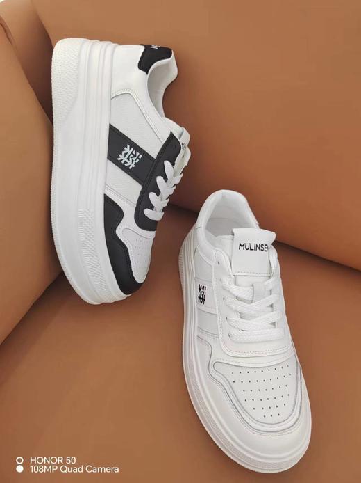 木林森秋季加厚超轻底经典女式板鞋 商品图1