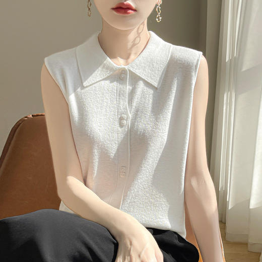 QHJY-JY1086新款POIO领无袖精纺羊毛针织女打底衫纯色翻领内搭叠穿针织背心 商品图3