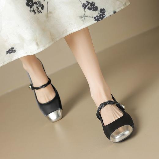 ZHR小香风玛丽珍鞋女2024新款法式百搭浅口女鞋气质白金方头单鞋 商品图5