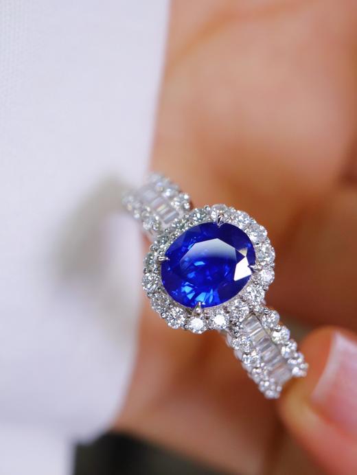 1.03ct 3.17g 蓝宝石戒指 商品图0