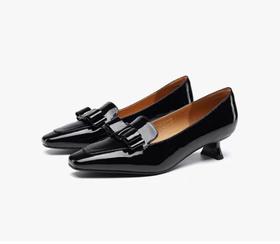 路贝佳新款优雅方头漆皮浅口单鞋中跟通勤上班舒适百搭