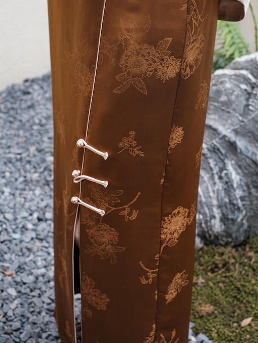 盛唐牡丹 |赤金色重缎香云纱半开衩半裙 商品图1