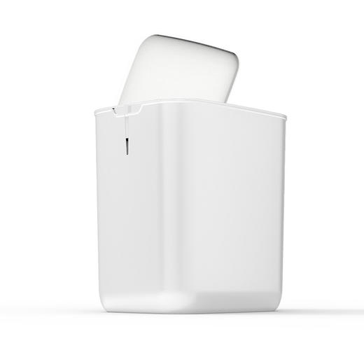 【智能感应 居家必备】当你手握垃圾，它敏锐感应，立刻启动开盖，在你声控离去后，依旧静止着。智能感应垃圾桶，即是对现实的超越，更是跨越。 商品图8