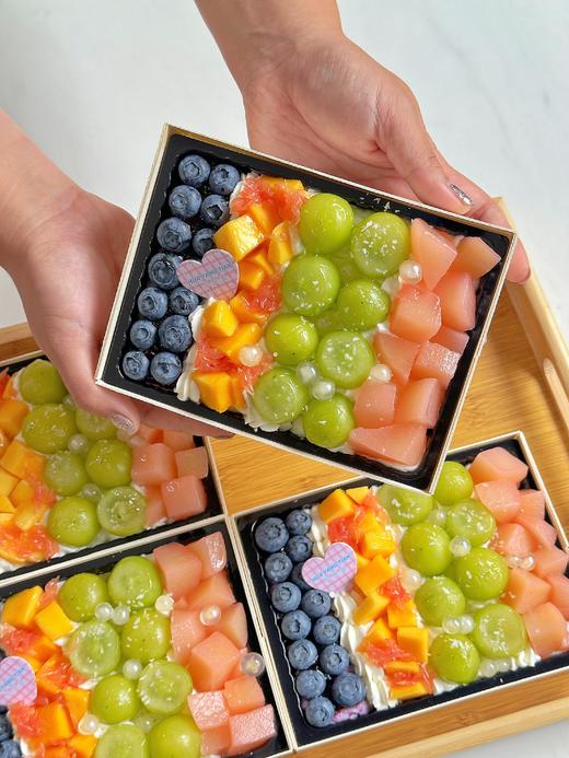 夏日多巴胺 · 四拼奶油盒子蛋糕 商品图1