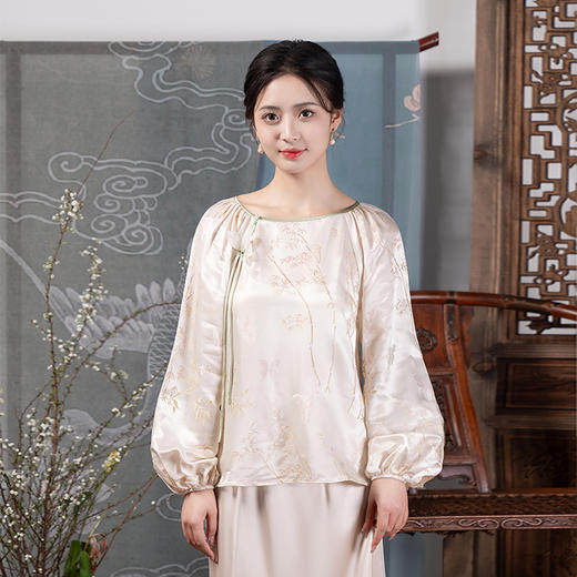 荷言HEYEN 春熹 蝴蝶竹叶提花桑蚕丝人丝面料上衣新中式新品上新 商品图0