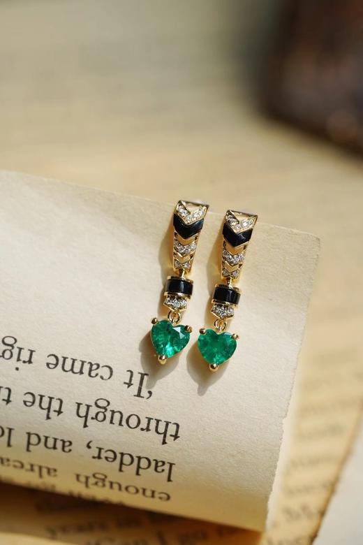 祖母绿爱心耳钉 商品图2