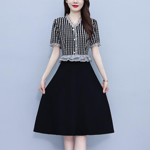 雀说条纹连衣裙新款时尚洋气V领拼接假两件胖MM显瘦中长裙AL8533 商品图3