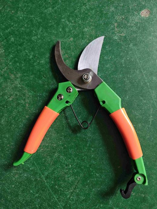 【货号02745】库存处理手动剪刀树枝剪刀园林剪刀 商品图3