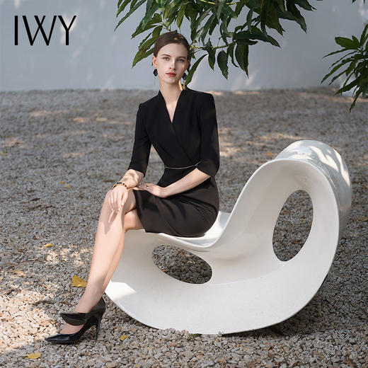 IWY/黑色连衣裙女七分袖售楼部干练设计感通勤接待工作服ol正装裙Q1096 商品图4