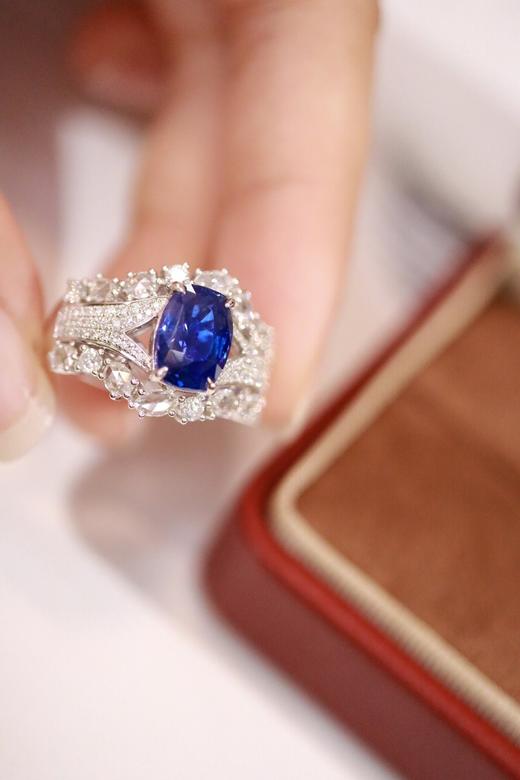 3.35ct 蓝宝石戒指 商品图5