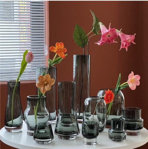 ins风简约北欧彩色厚底玻璃花瓶水培鲜花客厅酒店餐桌台面迷你瓶 商品图0