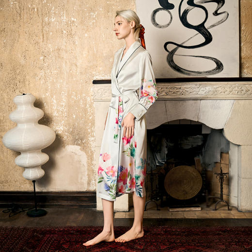 Solo seta22姆米真丝印花睡袍女桑蚕丝宽松浴袍2025丝绸秋冬新款 商品图3