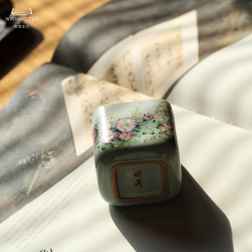 问鼎汝瓷鼎峰系列天青青方杯（花卉） 商品图1