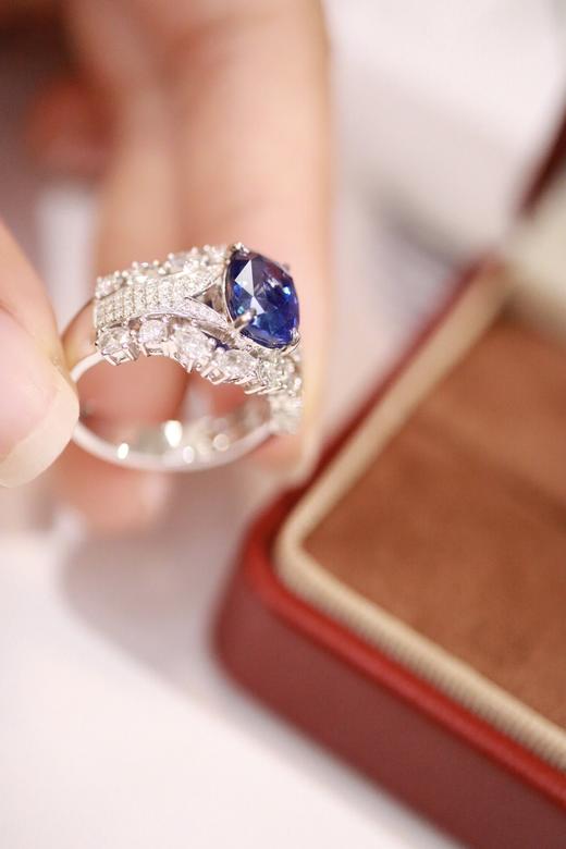 3.35ct 蓝宝石戒指 商品图3