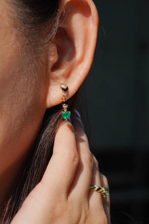 祖母绿爱心耳钉 商品图4