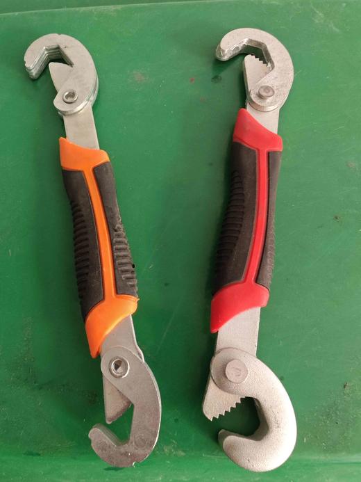 【货号02505】库存处理多功能扳手万能扳手手动扳手 商品图0