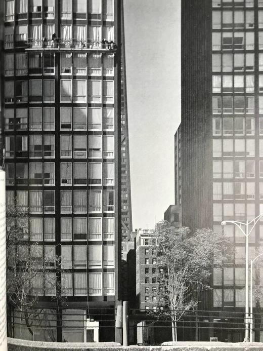 美国建筑图史（全2卷） 约千幅插图 精装大16开带书匣 商品图12