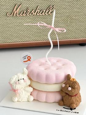 Emoji·贴贴小熊·慕斯蛋糕