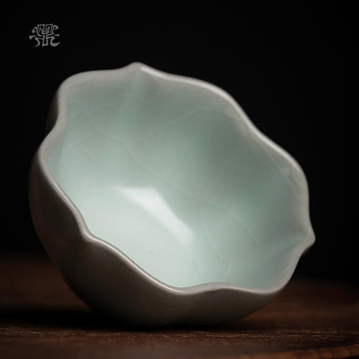 问鼎官窑宋青三叶杯 商品图2