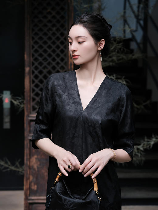 盛唐牡丹 |香云纱蝴蝶纹双V领长裙 商品图1