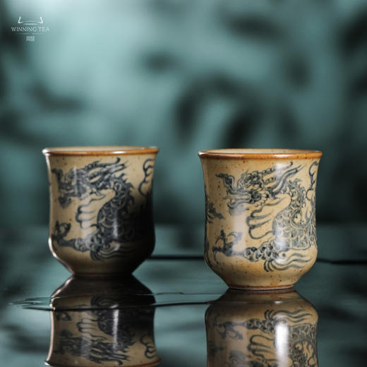 问鼎旗下留青汝瓷椒唐束腰杯小（龙）（凤）单杯 商品图0