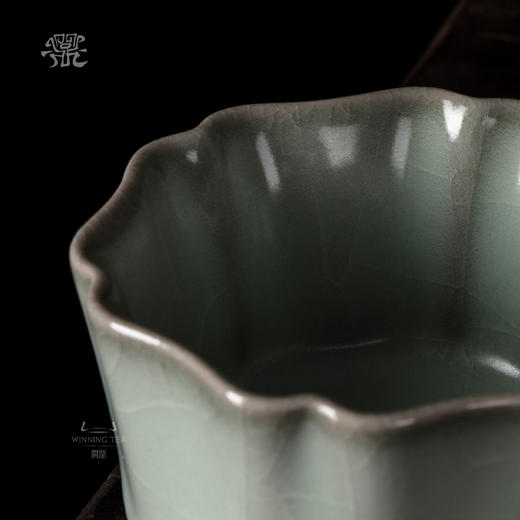 问鼎官窑宋青簪花杯 商品图2