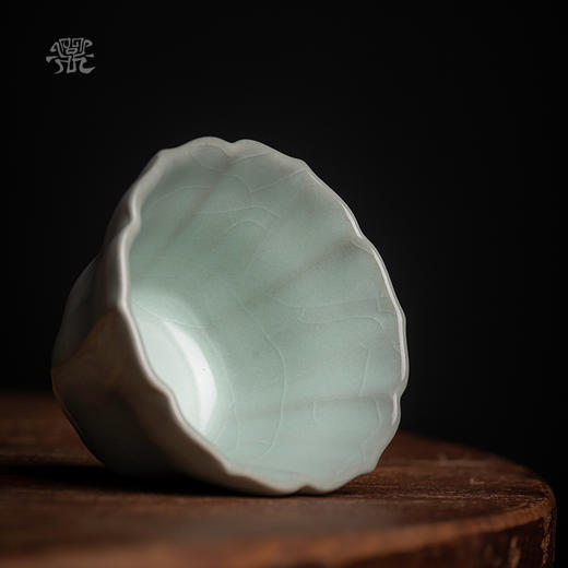 问鼎官窑宋青瓜棱杯 商品图2