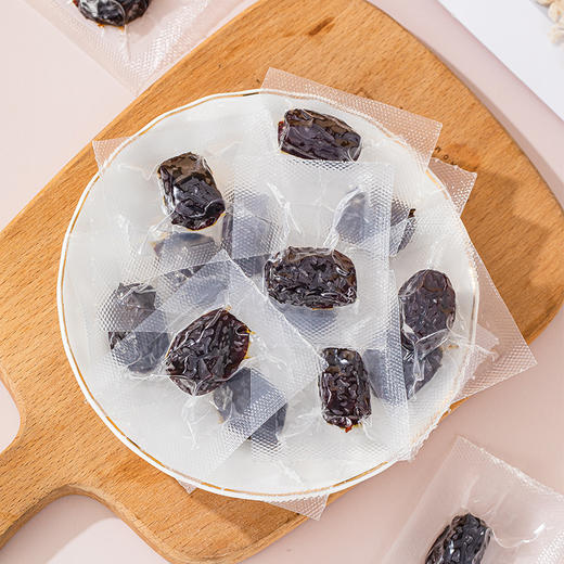 【三蒸三晒！新疆若羌红枣】甄选红枣 柴火木蒸 古法炮制，果肉瓷实 口感香甜 软糯细腻！真空包装 干净卫生，三蒸三晒枣女性月月舒养生零食Y 商品图4