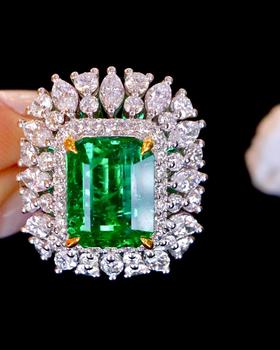 4.66ct 祖母绿戒指