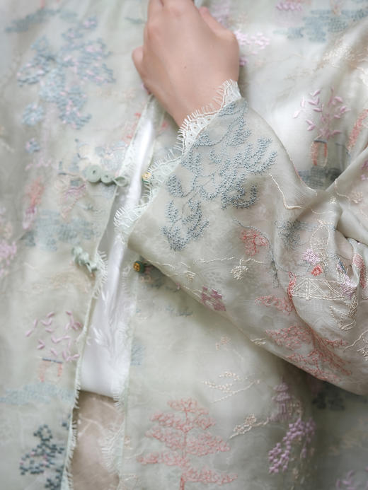 盛唐牡丹 |薄荷绿真丝绡如意湖亭外套 商品图3