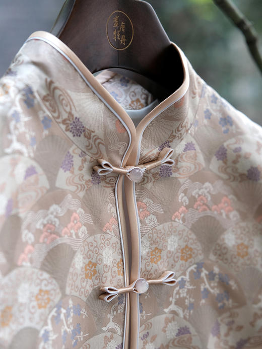 盛唐牡丹 |重缎宋锦扇子纹对襟马甲 商品图5