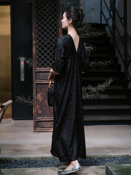 盛唐牡丹 |香云纱蝴蝶纹双V领长裙 商品图4