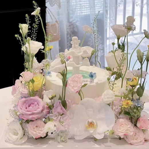 鲜花许愿池蛋糕 商品图0