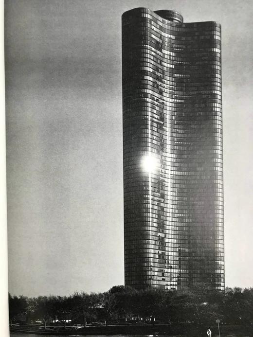 美国建筑图史（全2卷） 约千幅插图 精装大16开带书匣 商品图11