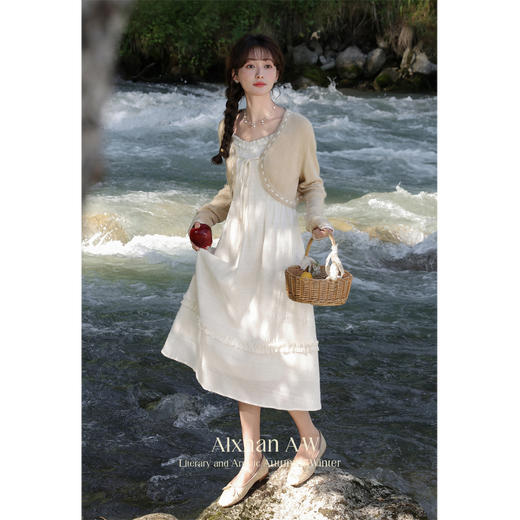 鹿向南「暮色花田」法式气质连衣裙女L39528SY 商品图0