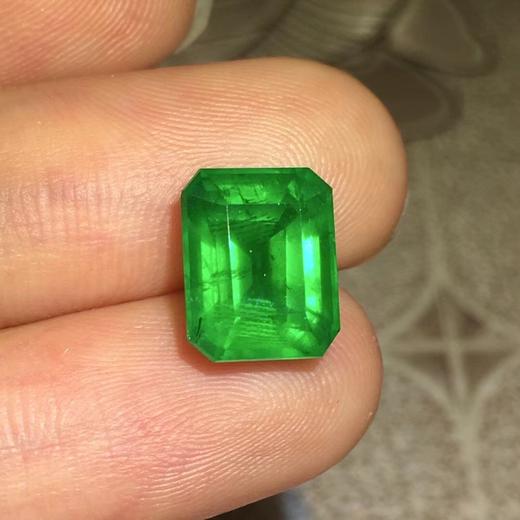 4.25ct 祖母绿裸石 商品图0