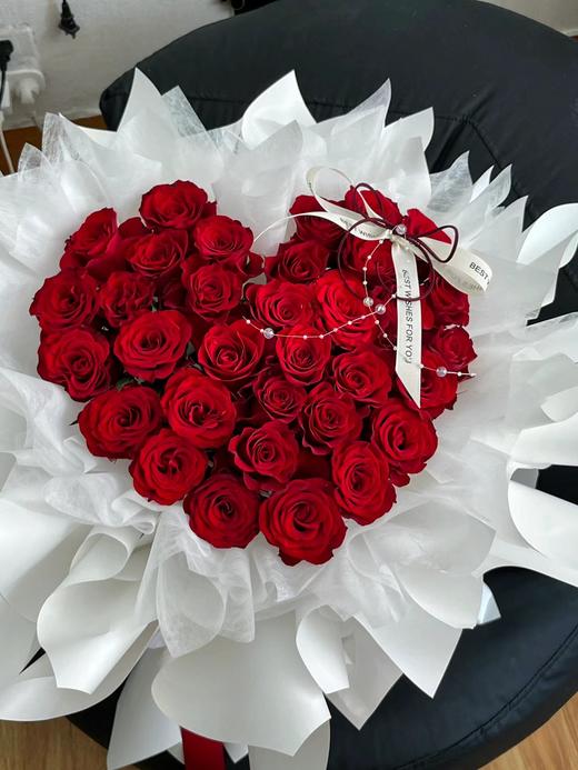 33支52支玫瑰心形花束二选一 商品图1