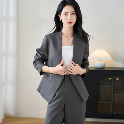 剩S/M/L/XL 米思阳2026春季新款盐系轻熟高级灰职业西装V领气质正装外套2979 商品图2