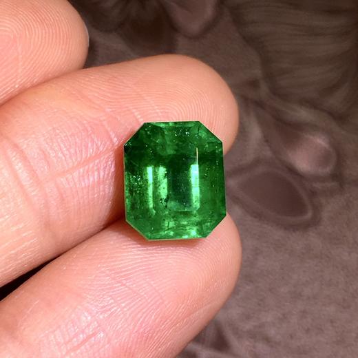 3.83ct 祖母绿裸石 商品图5