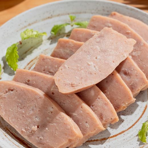 山药藕粉黑猪肉午餐肉| 只选用散养的黑猪前腿肉，特别添加藕粉和山药，不添加防腐剂，口感丰富紧实有嚼劲，老人孩子放心食用，经过高温高压杀菌。250克/袋⭐️顺丰快递 商品图1